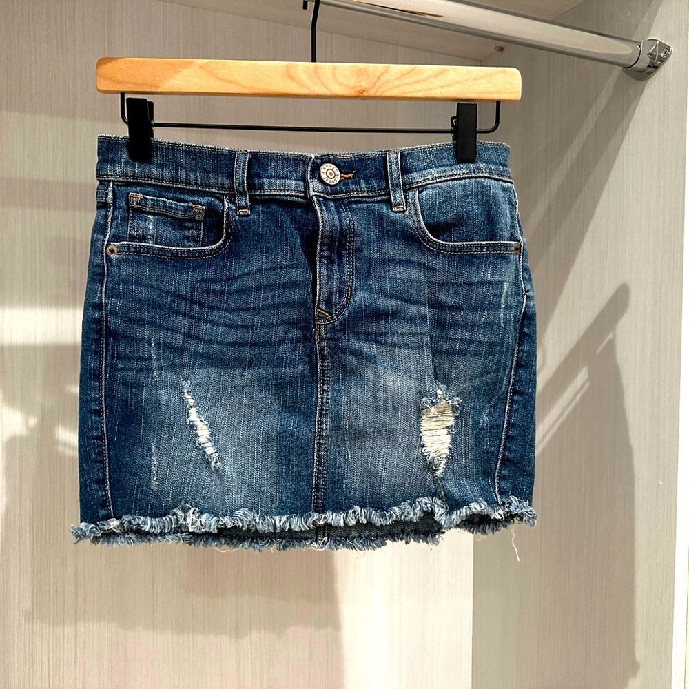 Express Denim Blue Distressed Skirt xs